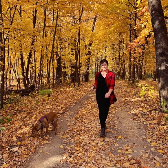 Meet your Posher, Sarah - Picture 3 of 4